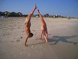 girls on nude beach
