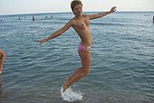 beauty nude white girl 18 in beach