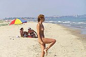 japanese girl nude on the beach