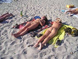 young teens nude beach